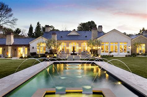 Apr 09, 2021 · kim kardashian net worth: Smart House | Kim Kardashian, Kanye West's $20 Million ...