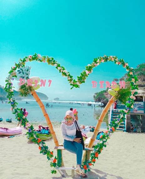 17 mei 2021 4 min read. Alamat Dan Harga Tiket Masuk Pantai Drini Yogyakarta - fankymedia
