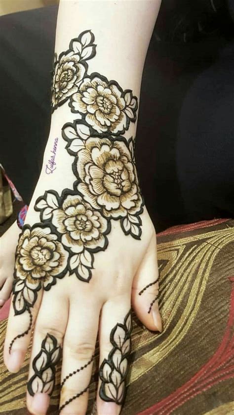 Pin By Anmol On Mehndi Designs Rose Mehndi Designs Mehndi