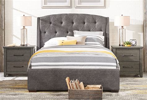 It can be very difficult to determine which way you should go with the décor and the type of dressers and other accessorizing furniture you need. Rooms To Go Bedroom Furniture