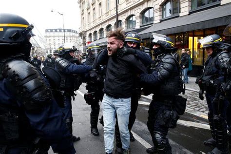 French Police Crack Down On ‘yellow Vests With Tear Gas And Over A Thousand Arrests The New