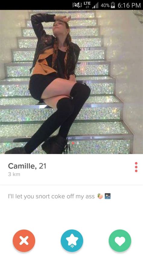 People Who Were Way Too Honest In Their Tinder Tinder Profile Funny Tinder Profiles