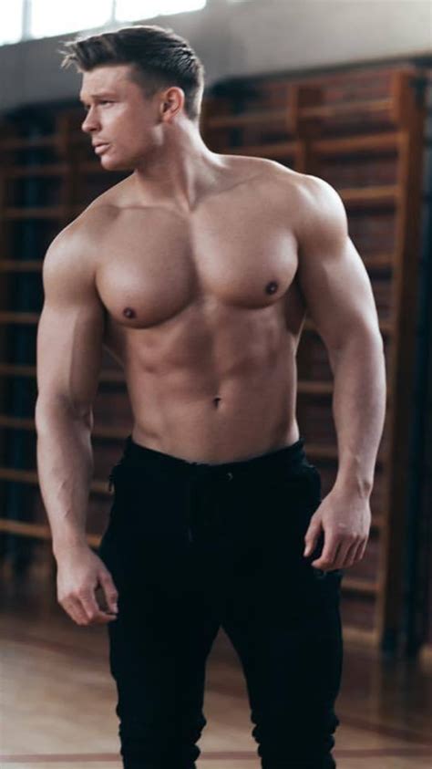 Muscle In Orlando Shirtless Men Muscular Men Muscle Men
