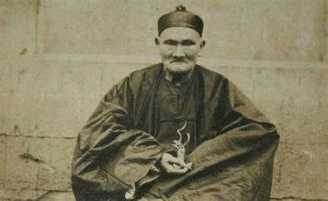 256 Year Old Man Li Ching Yuen Broke His Silence Before His Death And Discovered His Easy Method