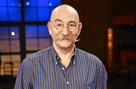 Plötzlich klingelt sie die polizei aus dem bett. Bares für Rares: Rekord: Diamanten-Kreuz für 42.000 Euro ...