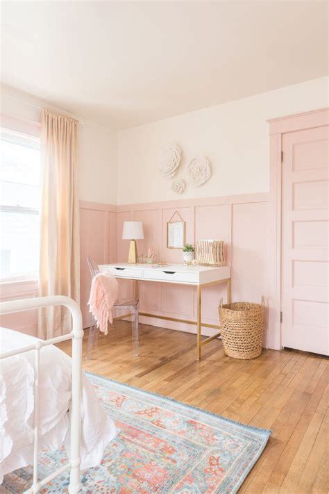 Functional Desk Space In Girls Pink And Gold Bedroom Pink Bedroom Decor