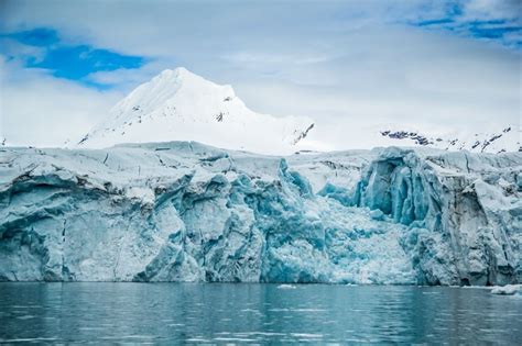 Voyage en terres polaires vol A R à pour le Svalbard en Norvège Vol Pas Cher