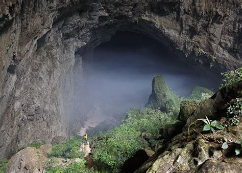 Son Doong Cave Vietnam The Largest Cave In The World