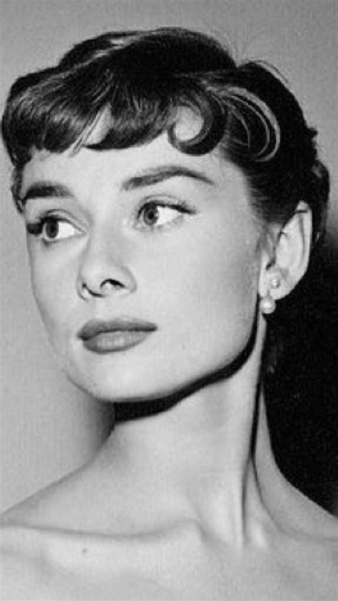 Pin De Emily Conn En Audrey Hepburn Audrey Hepburn Primer Plano Cine