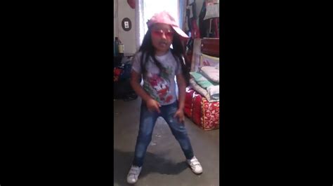 Niña Bailando Regeton Youtube