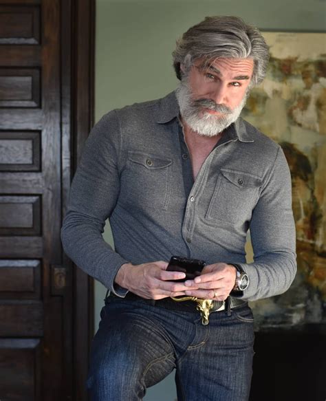 20 Men Who Recognize How To Get Even Hotter With Age Grey Hair Men
