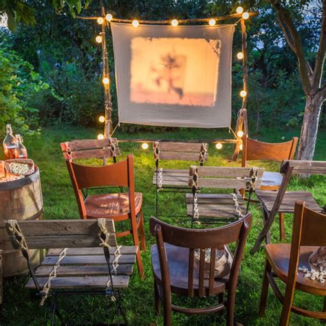 10 Fun Ideas For Outdoor Movie Night Taste Of Home