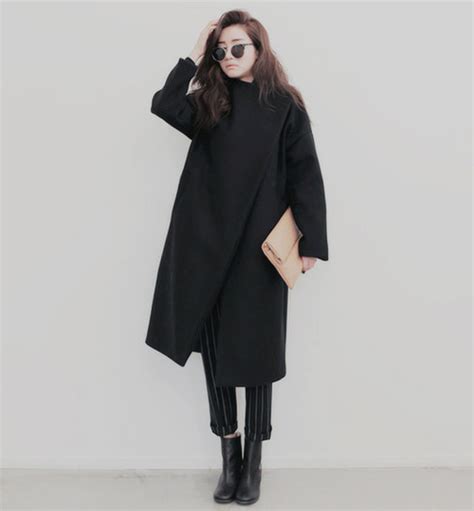 The best minimalist outfits stick to solid colors, simple patterns, and sleek designs regardless of context. coat, boker, biker, biker coat, biker fashion, biker ...