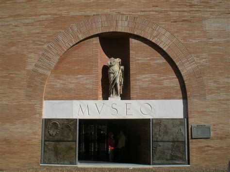 Rafael Moneo Museo De Arte Romano Entrance 4 Merida Cool Photos