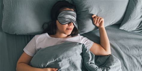 Wearing An Eye Mask While Sleeping Improves Memory Encoding And Makes