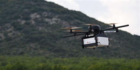 La Poste Se Lance Dans La Livraison De Colis Par Drone