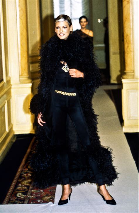 Linda Evangelista Chanel Runway Haute Couture Ss 1996 Fashion