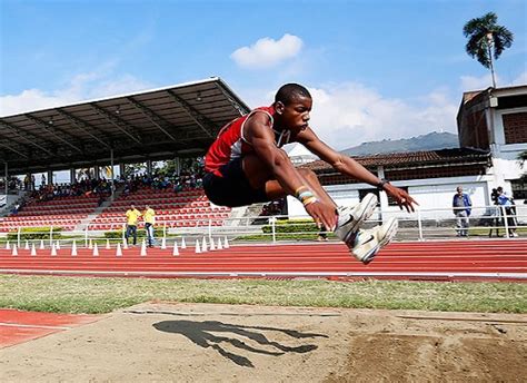 mente tibio votación cuales son los saltos del atletismo milagroso extraño reposición