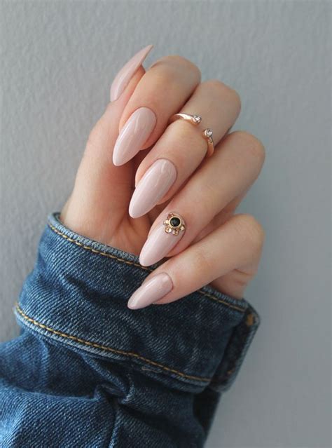 Nude Nails Unghie