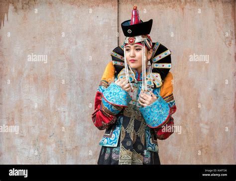 Mongolian Woman In Traditional 13th Century Clothing Stock Photo Alamy