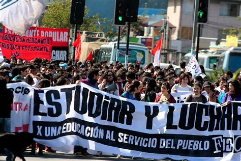 Marcha Estudiantil 150 Mil Personas Asistieron A La Primera