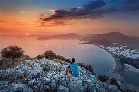 Everything's coming up roses for blackpink's rosé. 3,236 Solitary Man Photos - Free & Royalty-Free Stock ...