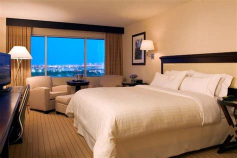 Hotel offers variety of services and facilities to ensure guest have a pleasant stay. Hotels near AT&T Stadium: Hotels in Dallas