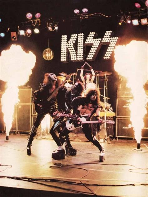Pin By Richard Thompson On Kiss With Images Kiss Band Kiss Group