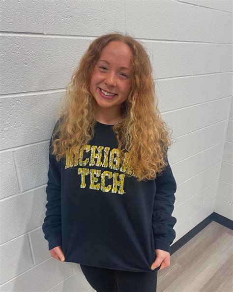 Alayna Corwin On Twitter Michigan Tech Lets Do This💛🖤 Thank You Marshall Volleyball For The