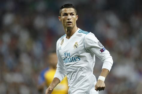 «ювентус» вырвал победу у «удинезе» благодаря дублю роналду в концовке. Zidane says Real Madrid star Cristiano Ronaldo is 'the ...