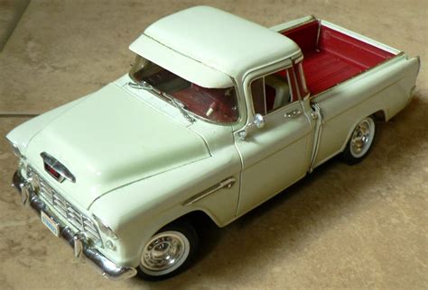 Ertl Diecast Toy Chevy 1955 Pick Up Truck Collectible Model