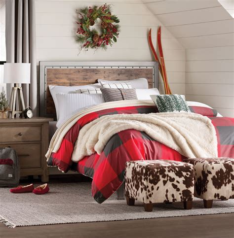 Pin By Wayfair Wedding Registry On Home Decor Trends Bedroom Red