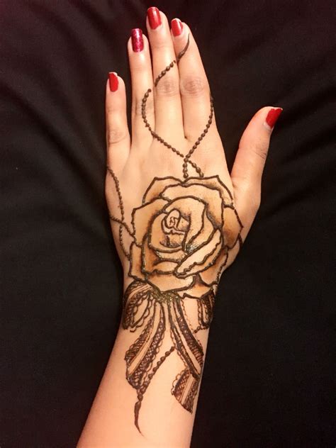 Rose And Bow Henna Rose Mehndi Designs Henna Tattoo Simple Henna Tattoo