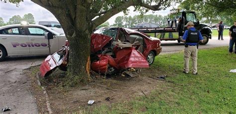 Man Dies After Car Crashes Into Tree