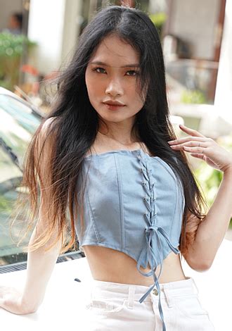 Attractive Asian Profile Thi Phuong Linh From Ho Chi Minh City Yo