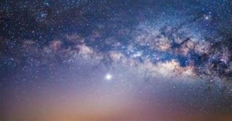 7 Outstanding Sights in the Summer Night Sky 