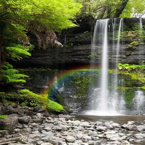 Rainbow Waterfall With Stone Shoreline Backdrop 134 In 2020 Rainbow