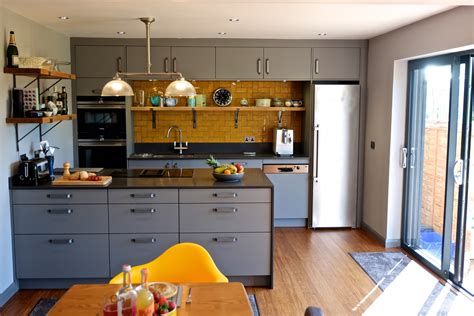 20 Layouts For Small Kitchens