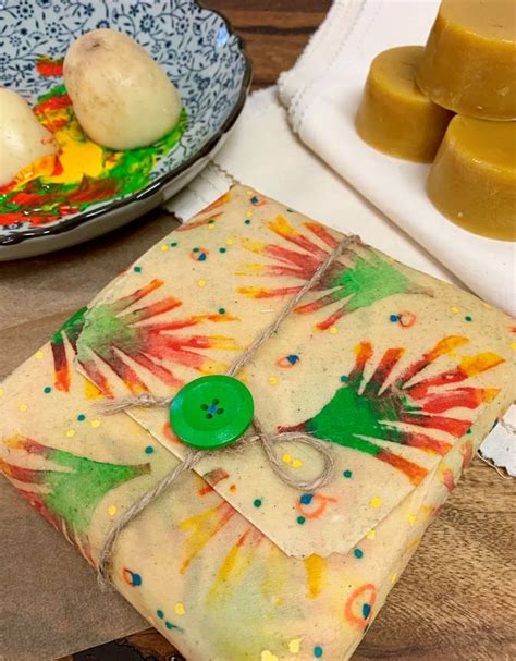 Create And Make A Hand Printed Beeswax Sandwich Wrap For Plastic Free