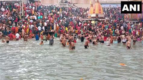 Kartik Purnima From Haridwar To Garmukteshwar Glimpses Of Lakhs Of Devotees Taking Dip In