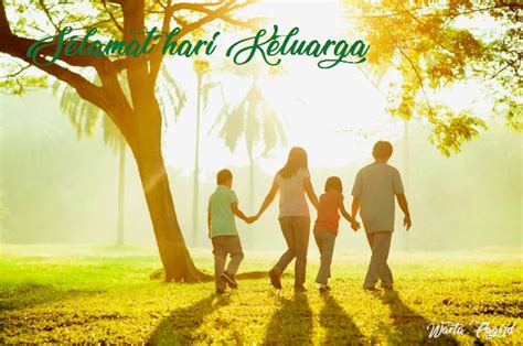 Hari ibu ditujukan untuk menunjukkan rasa kasih sayang kita sebagai anak kepada seorang ibu, tetapi hari ibu bukan menjadi patokan kita untuk sayang kepada ibu, setiap haripun kita bisa melakukannya. 50 Kata ucapan hari Keluarga terbaru 2018 lengakap Gambar ...