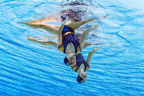 Olympics Awesome Artistic Swimming Photos Show How Hard The Sport Is