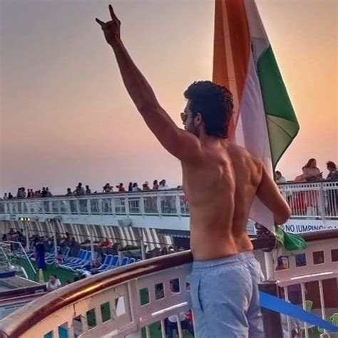 Parth Samthaans Latest Shirtless Picture Will Make You Drool