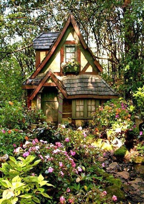 Pin By Inarae Ussack On Amazing Places In 2020 Fairytale Cottage