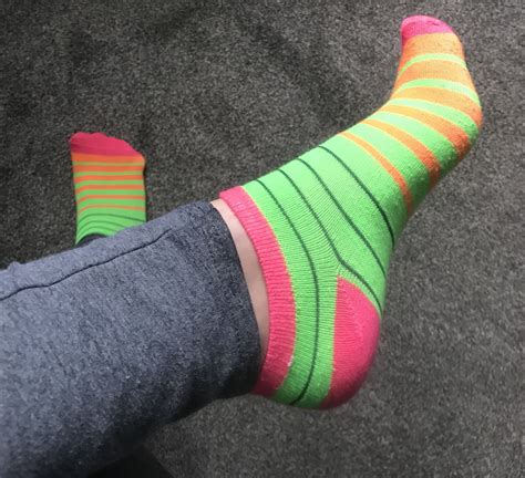 Pin von Helmuth Ajun auf Socks Ausgefallene socken Socken Mode für