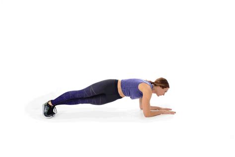 Elbow Plank With Hip Dip Best Exercises For Ab Day Popsugar Fitness