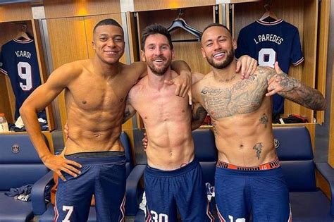 Uefa Champions League Lionel Messi Neymar Kylian Mbappes Shirtless Locker Room Picture After
