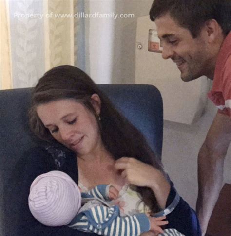 Jill And Derick Dillard Share Sweet New Photos Of Nearly Week Old Baby Samuel Familia Duggar