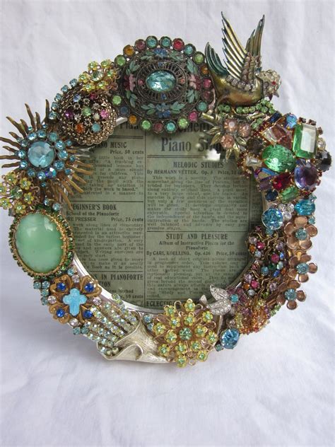 Vintage Jewelry Frame By Djondesignetsy Vintage Jewelry Crafts