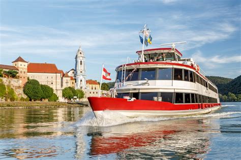 Maybe you would like to learn more about one of these? Lehrlinge ahoi! | DDSG Blue Danube GmbH